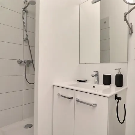 Charming Studio Facing Tete D'or Appartamento Caluire-et-Cuire